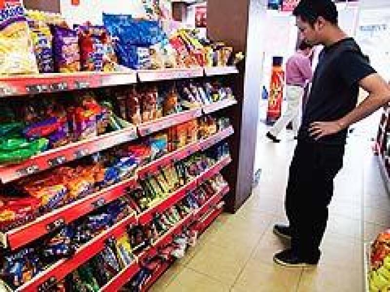 Tintas ultravioleta e infarrojas, sellos termoencogibles, hologramas y otras tecnolog�as preservan los alimentos de falsificaciones y adulteraciones. (Ad�n Guti�rrez)