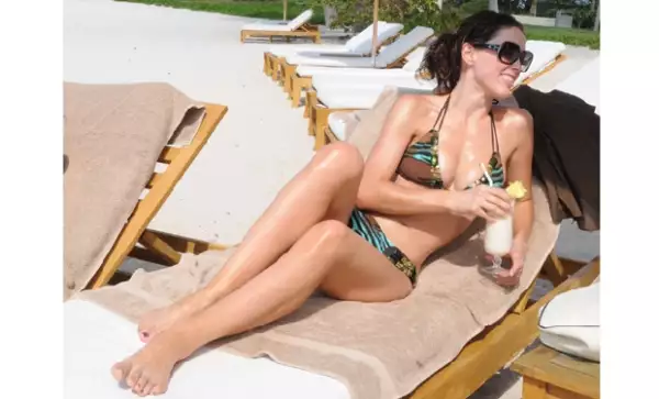 Jacky y sus amigos se hospedaron en uno de los mejores hoteles de la playa y disfrutaron de unos días bajo el sol.
