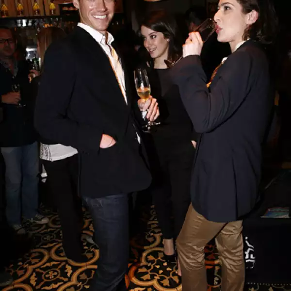 Christopher Wolf, Sarah Bejarano y Valeria Bertoli