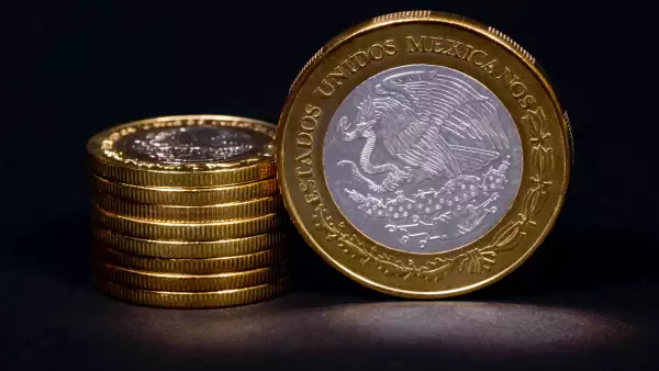 peso y dólar