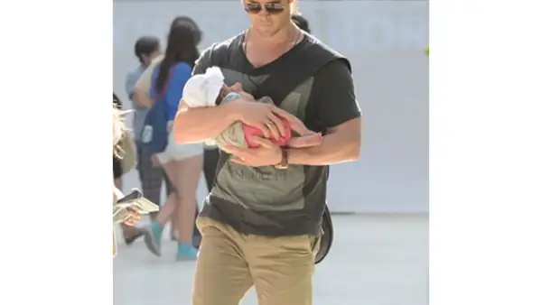Con motivo del día del padre te presentamos a 5 de los papás más stylish del momento. De Pharrell Williams a Matthew McConaughey, estos padres demuestran que la paternidad les ha sentado de maravilla.