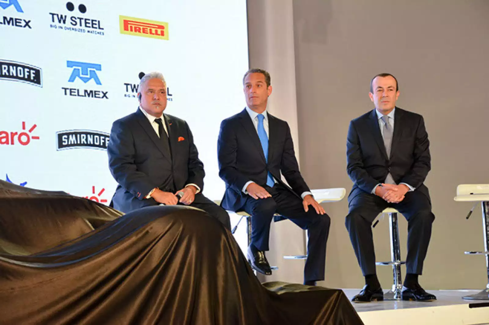 Vijay Mallya,Carlos Slim Domit y Francisco Maza.