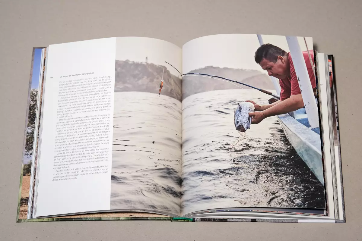 Foto del interior del libro Alejandro Ruiz, Cocina de Oaxaca, de editorial NOVO
