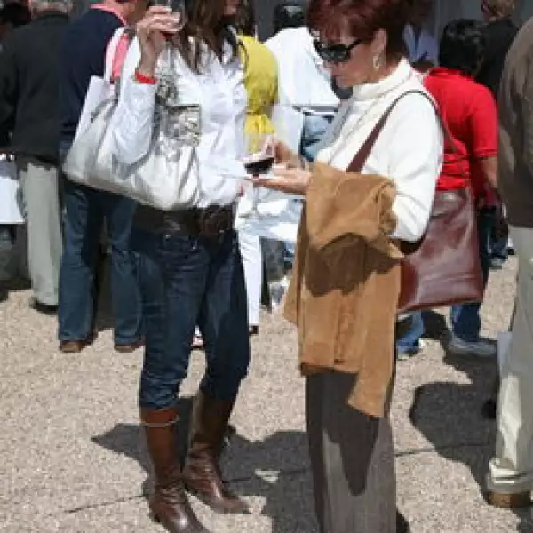 Virginia Juaristi, Virginia Ocampo