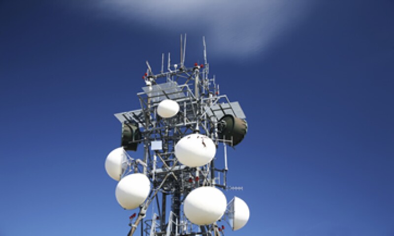 La red que alista la SCT red contempla aprovechar al menos 90 MHz del espectro que fue liberado con el apagón analógico. (Foto: iStock by Getty Images. )