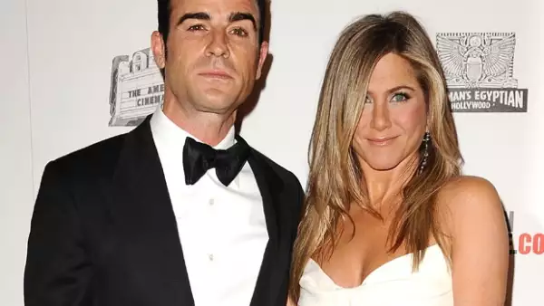 La actriz y Justin Theroux decidieron pasar tres días en Santa Mónica hablando de sus sentimientos, esto con el objetivo de empezar su nueva vida sin problemas.