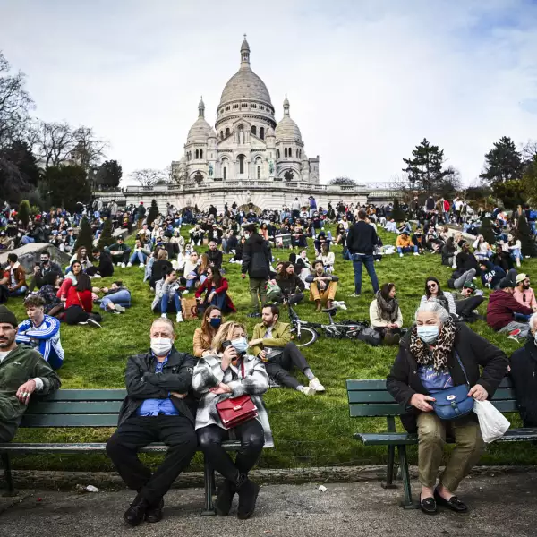 FRANCE-WEATHER-LIFESTYLE