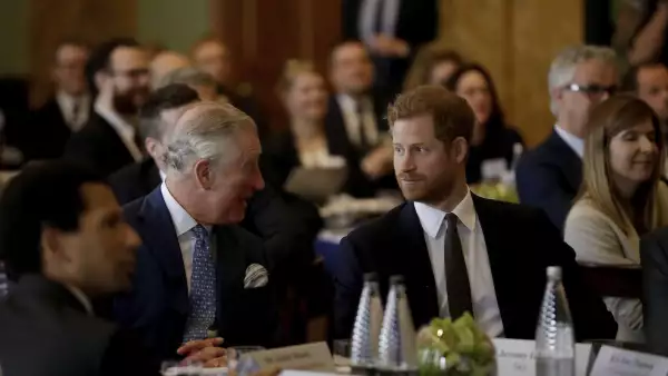 Príncipe Harry y rey Carlos III