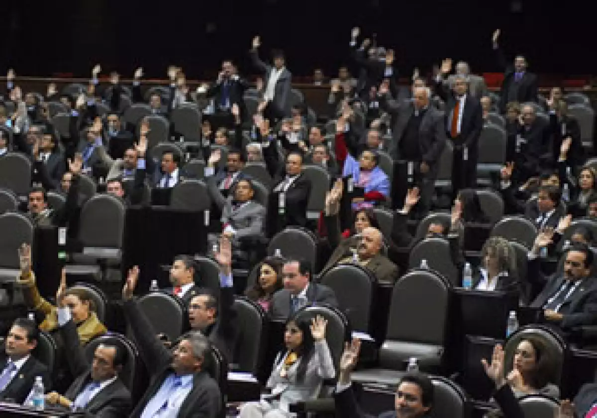 La reforma se aprobó por 357 votos a favor, 6 en contra y 2 abstenciones. (Foto: Notimex)