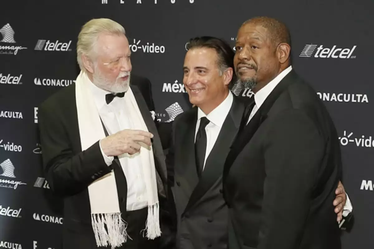 John Voight, Forrest Withaker y Andy García.