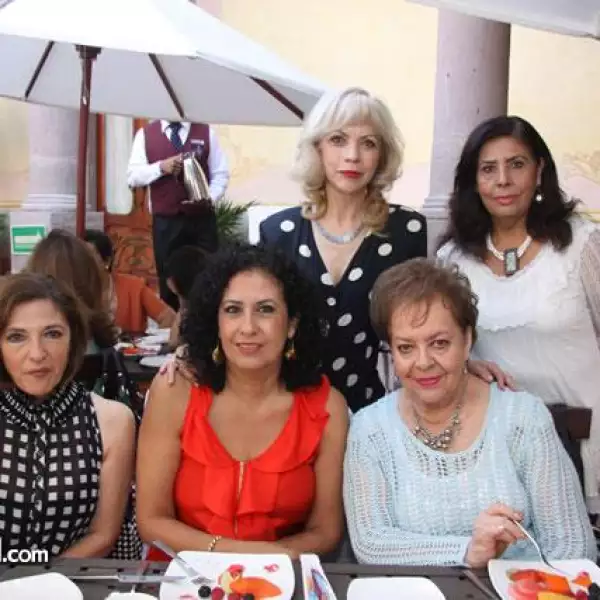 Artemiza Ruggeberg,Gloria Lara,Rosy Ocampo,Roxana Diaz,Mary del Prete