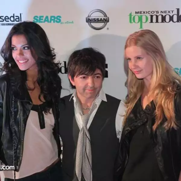 Stephanie Sigman,Adrián Dargelos,Eva Kass