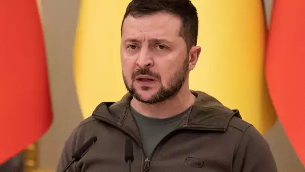 El presidente de Ucrania, Volodimir Zelenski habla durante una conferencia de prensa conjunta con el primer ministro checo Petr Fiala. 