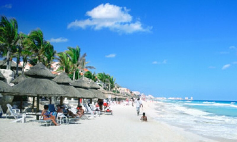 Otros sitios de playa preferidos por los turistas son Puerto Vallarta, Ixtapa-Zihuatanejo y Huatulco. (Foto: Getty Images)