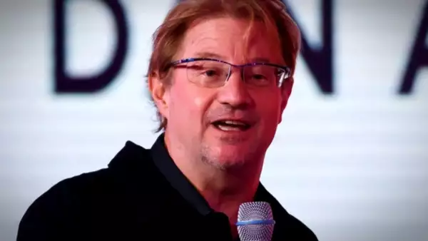Andrés Roemer está acusado de violación y otros delitos sexuales.