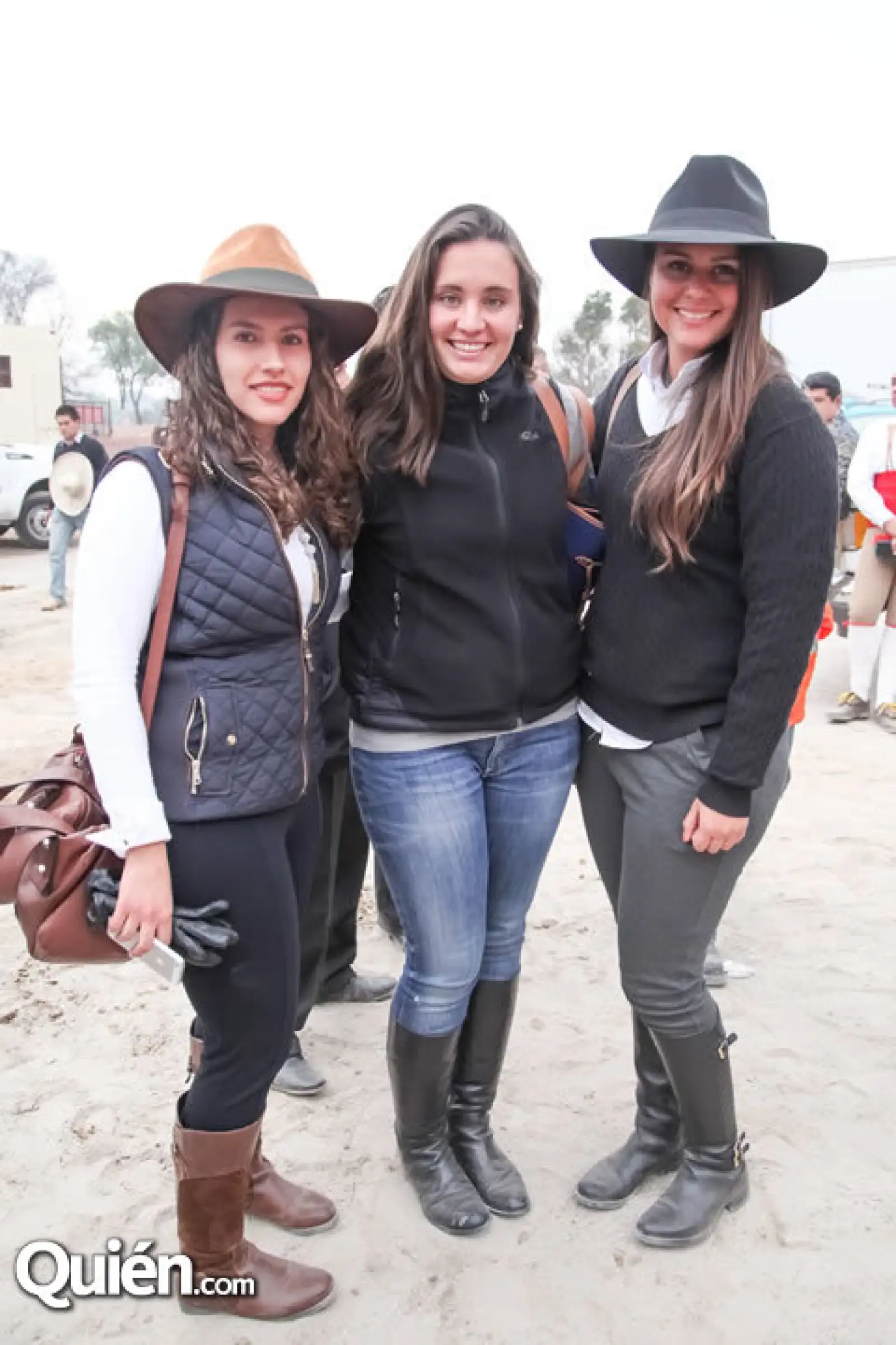 Liliana Álvarez, Claudia Reed y Fer Osorio