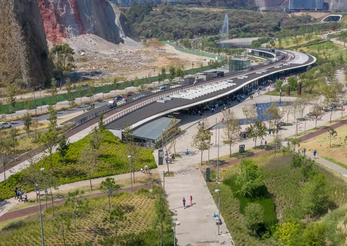 Pabellón Central del Parque La Mexicana