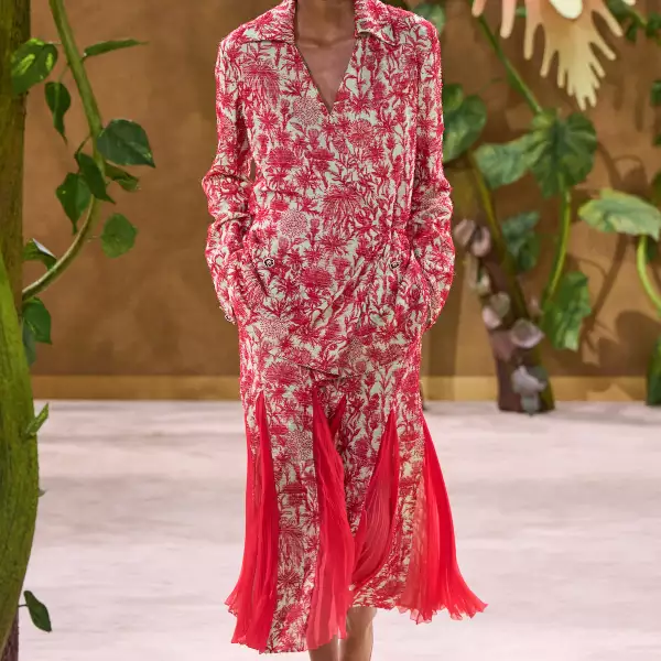 Chanel HC F26 028.jpg