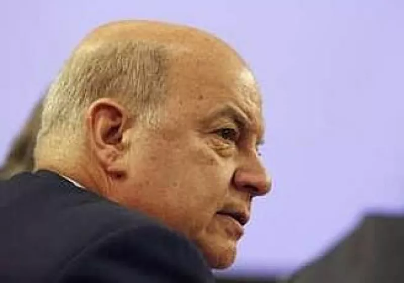 José Miguel Insulza, titular de la OEA, instó a mantener la presión sobre Micheletti durante las reuniones en Costa Rica. (Foto: AP)