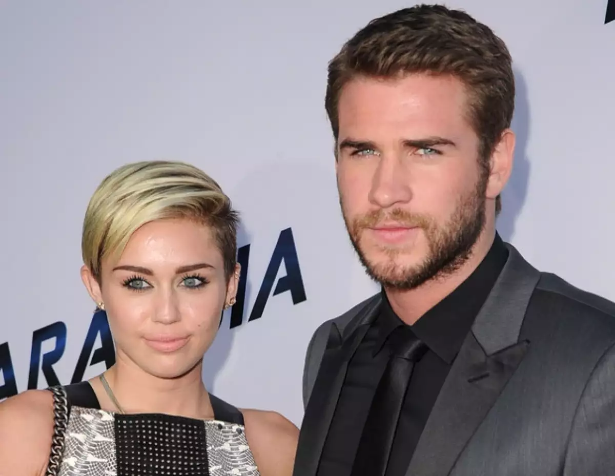 El actor, quien se encuentra promocionando “The Hunger Games”, comentó en el programa Extra! que no tiene novia y dijo estar feliz por Miley Cyrus.