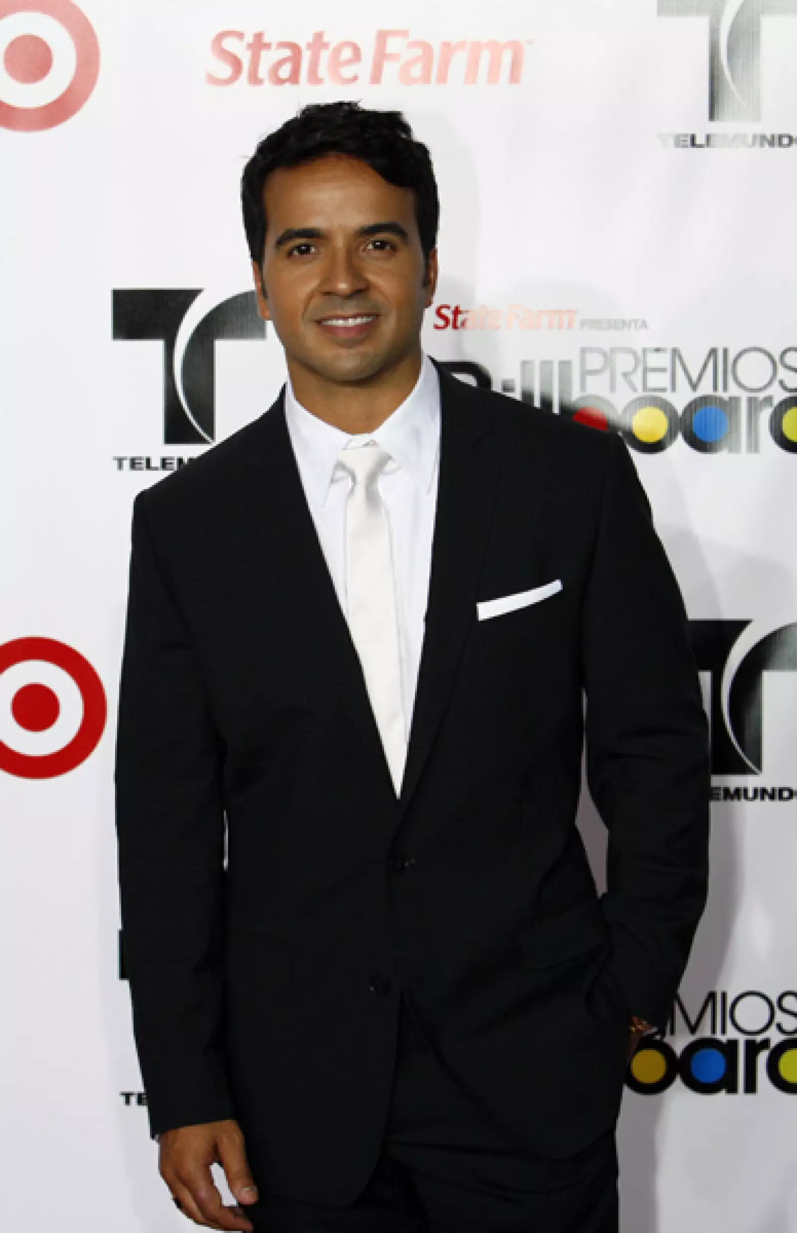 En la premiación, el cantante puertoriqueño estrenó en vivo su canción Gritar.