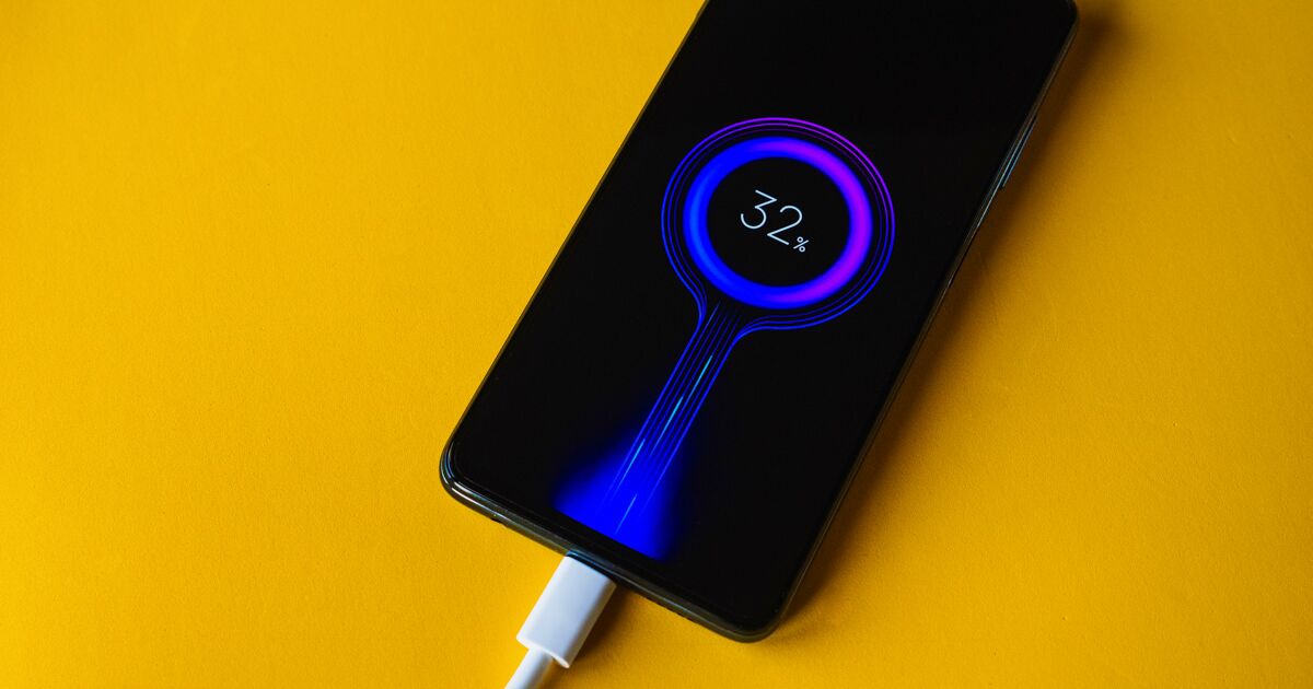 How to save battery on your cell phone: 8 very useful tricks