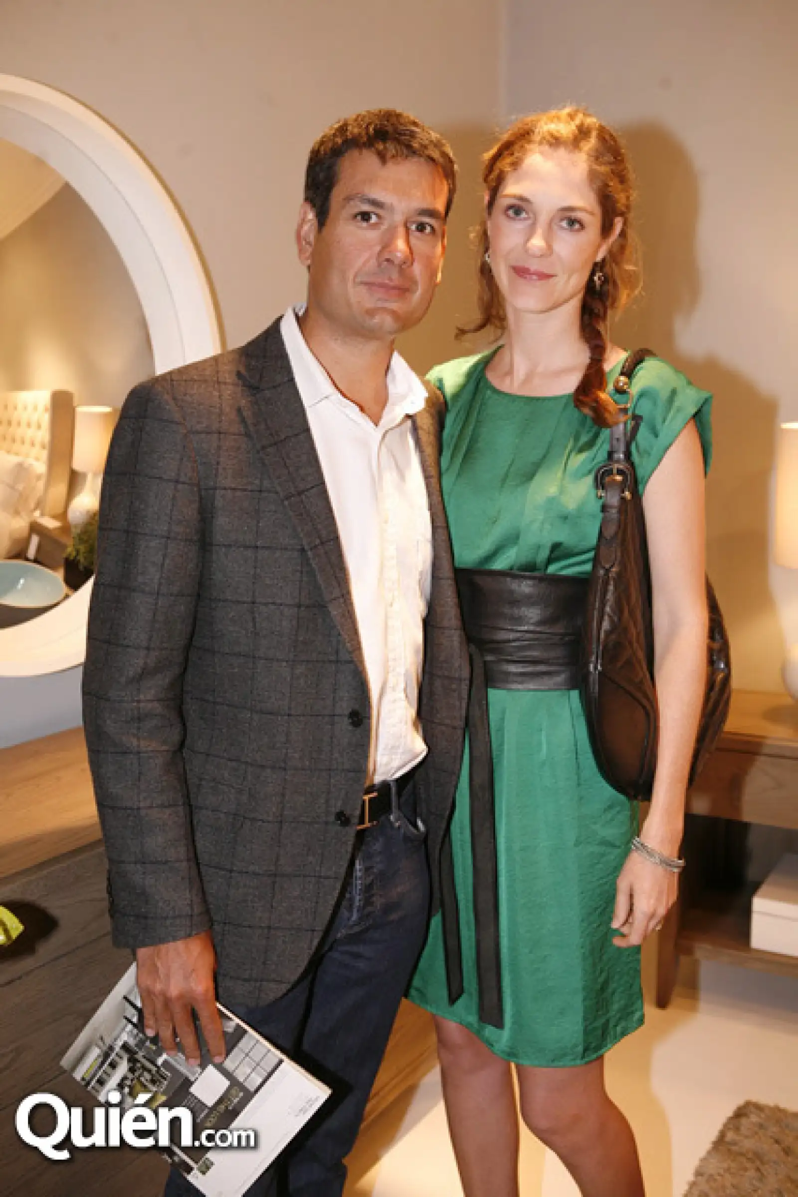 Federico Mery Sanson,Regina Álvarez