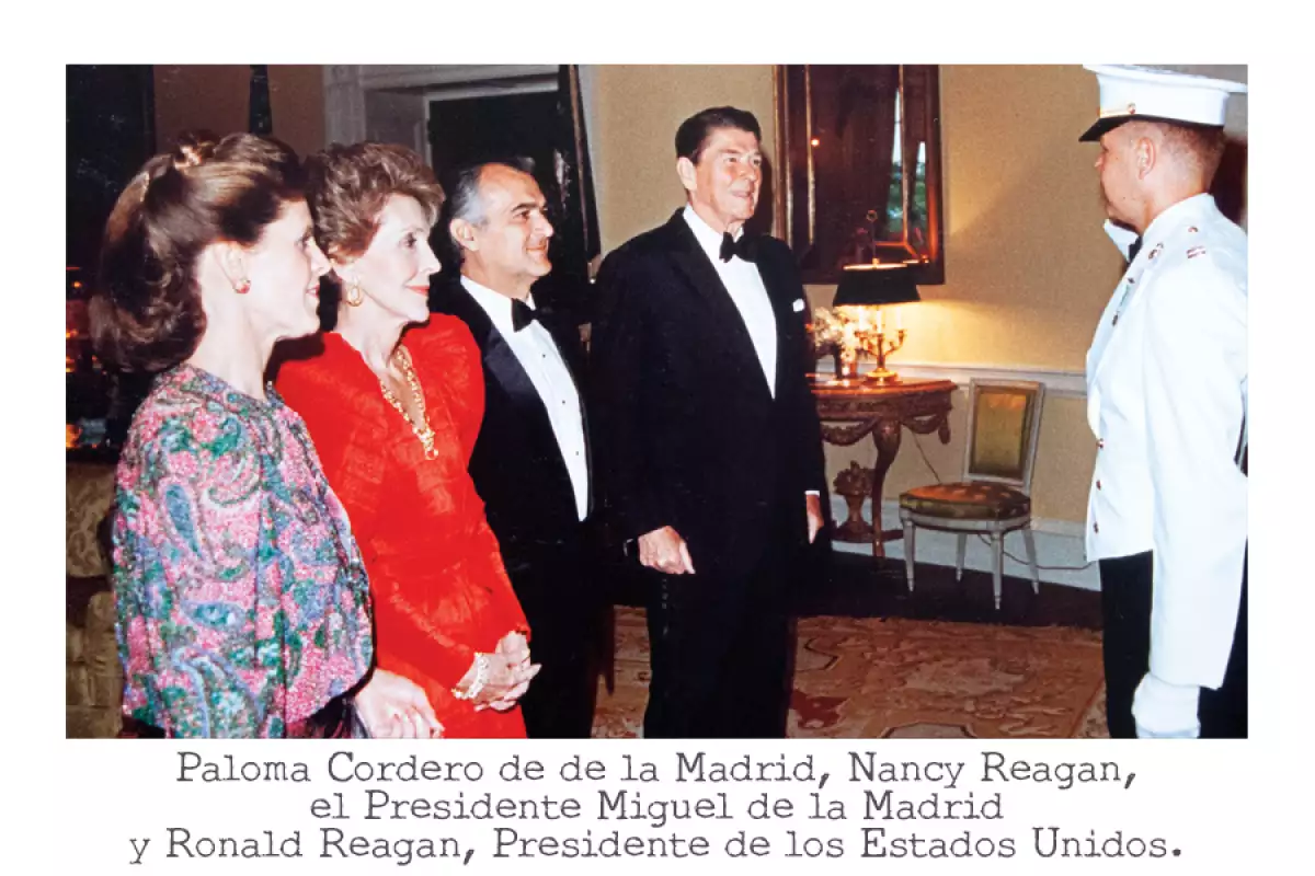 Paloma Cordero, Nancy Reagan, Miguel de la Madrid y Ronald Reagan