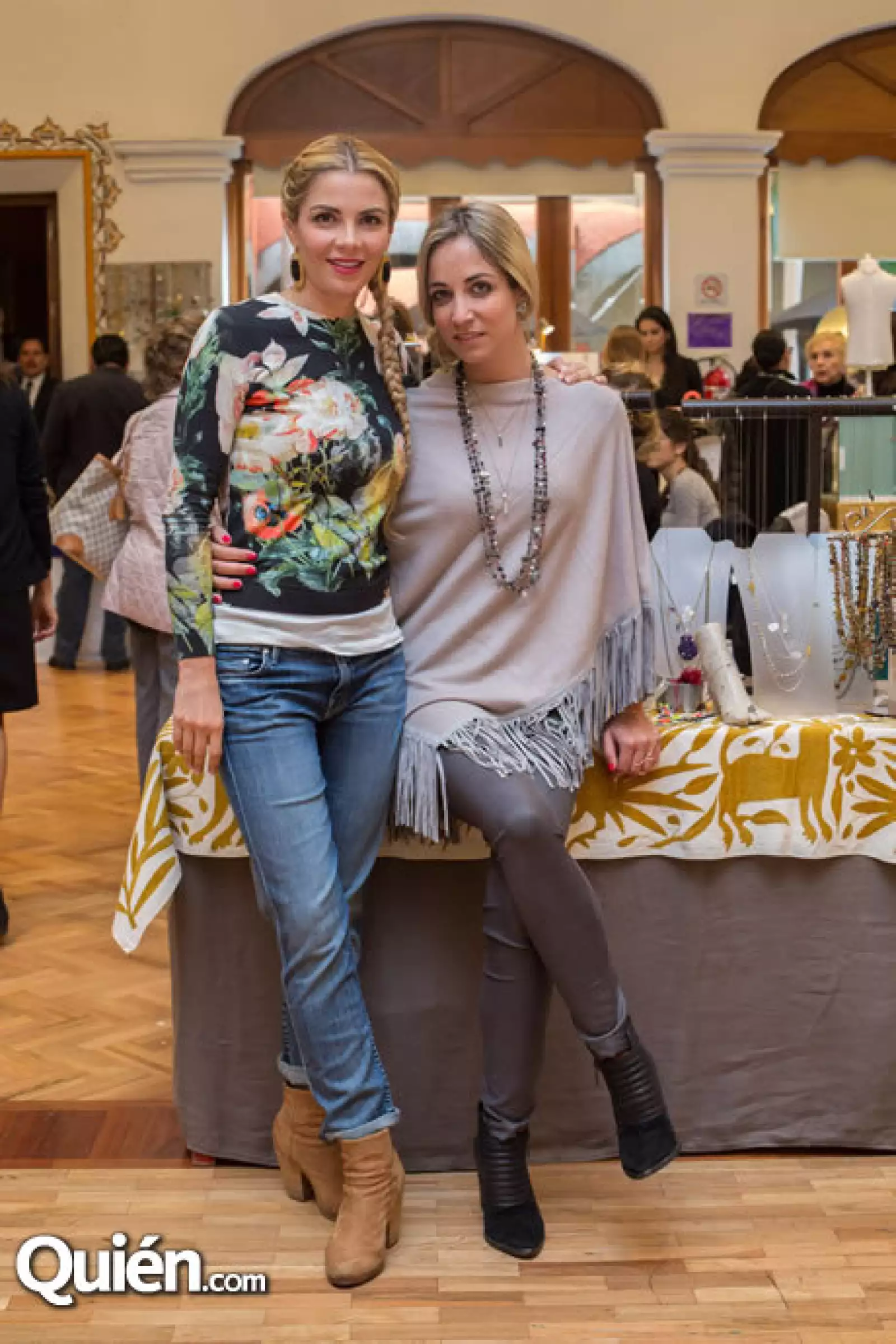 Ivette Murat,Paula Arango