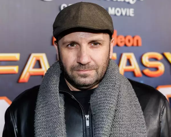 ?url=https%3A%2F%2Fcdn 3.expansion.mx%2Fa6%2Fb6%2F03d842bf4e1c8f7385e16ea037a8%2Fbrad everett young - Muere Brad Everett Young, actor de 'Grey's Anatomy'