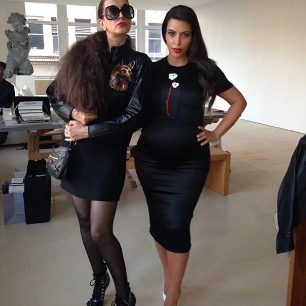Kim eligió un vestido Prada para reunirse con Anna Wintour.