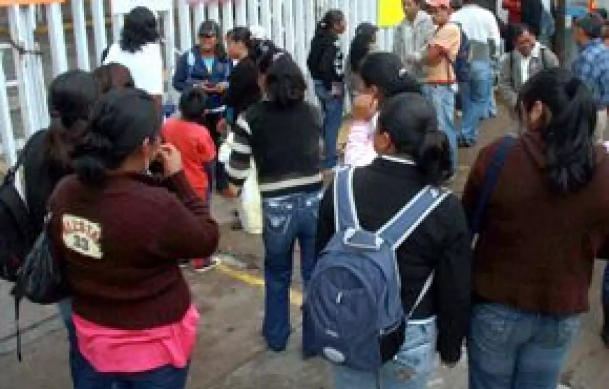 Debido a la tormenta 'Andrés' las mil 700 escuelas de educación básica, no tendrán clases mañana martes.