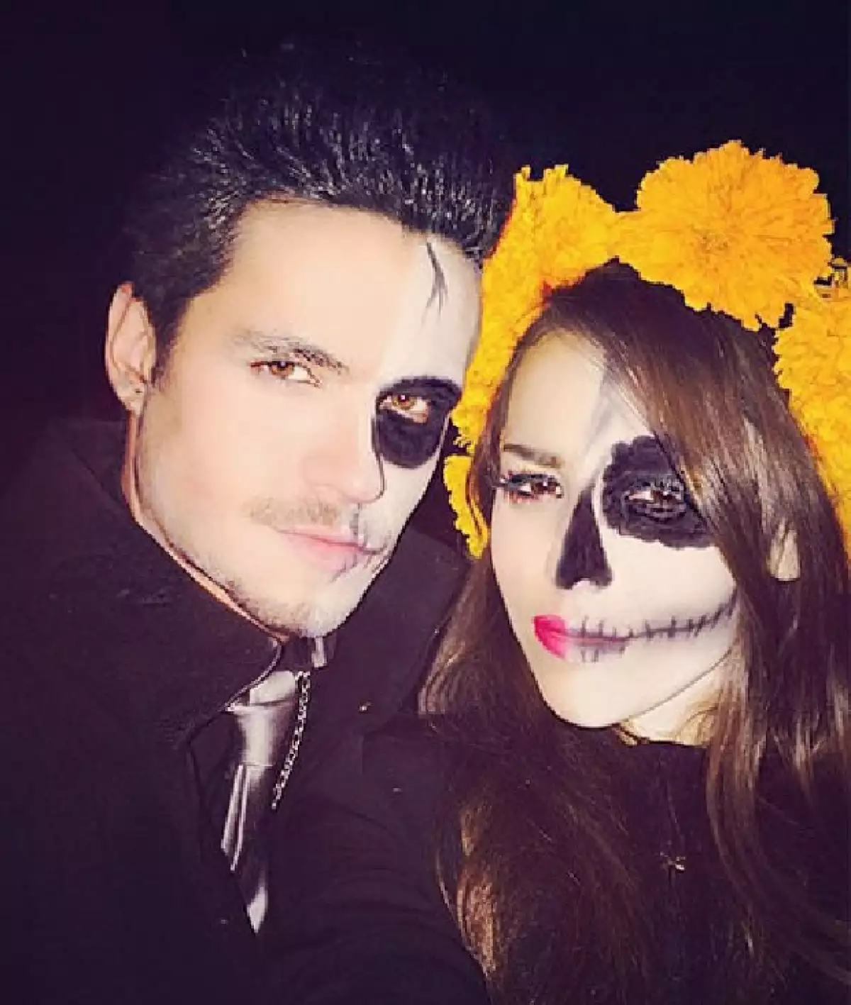 Además de románticos, fantasmagóricos. Así se disfrazaron Eleazar y Danna Paola.