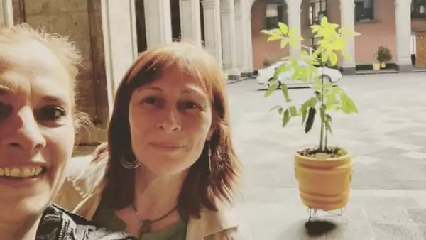 Tatiana Clouthier visita a Beatriz Gutiérrez y López Obrador 1.jpg