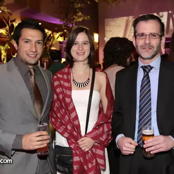 Francisco Aguirre,Marie Kaigre,Eduardo Almodóvar