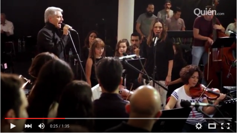 El lobby del teatro Insurgentes se encendió con música cuando Lisardo, Kika Edgar, Mía Rubín Legarreta, Mariana Treviño, Regina Orozco, Jerry Velázquez y más llegaron por primera vez a ensayar.
