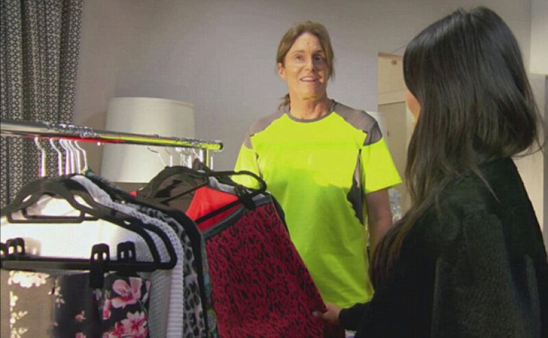 Bruce Jenner en el especial de Keeping Up With the Kardashians en el que habla abiertamente con su familia de su cambio de sexo.