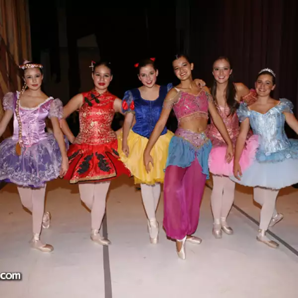Tamara Macías,Fabiana Peñaloza,Fernanda Sánchez,Marina Rubio,Sofía Casillas,Roberta Grijalba