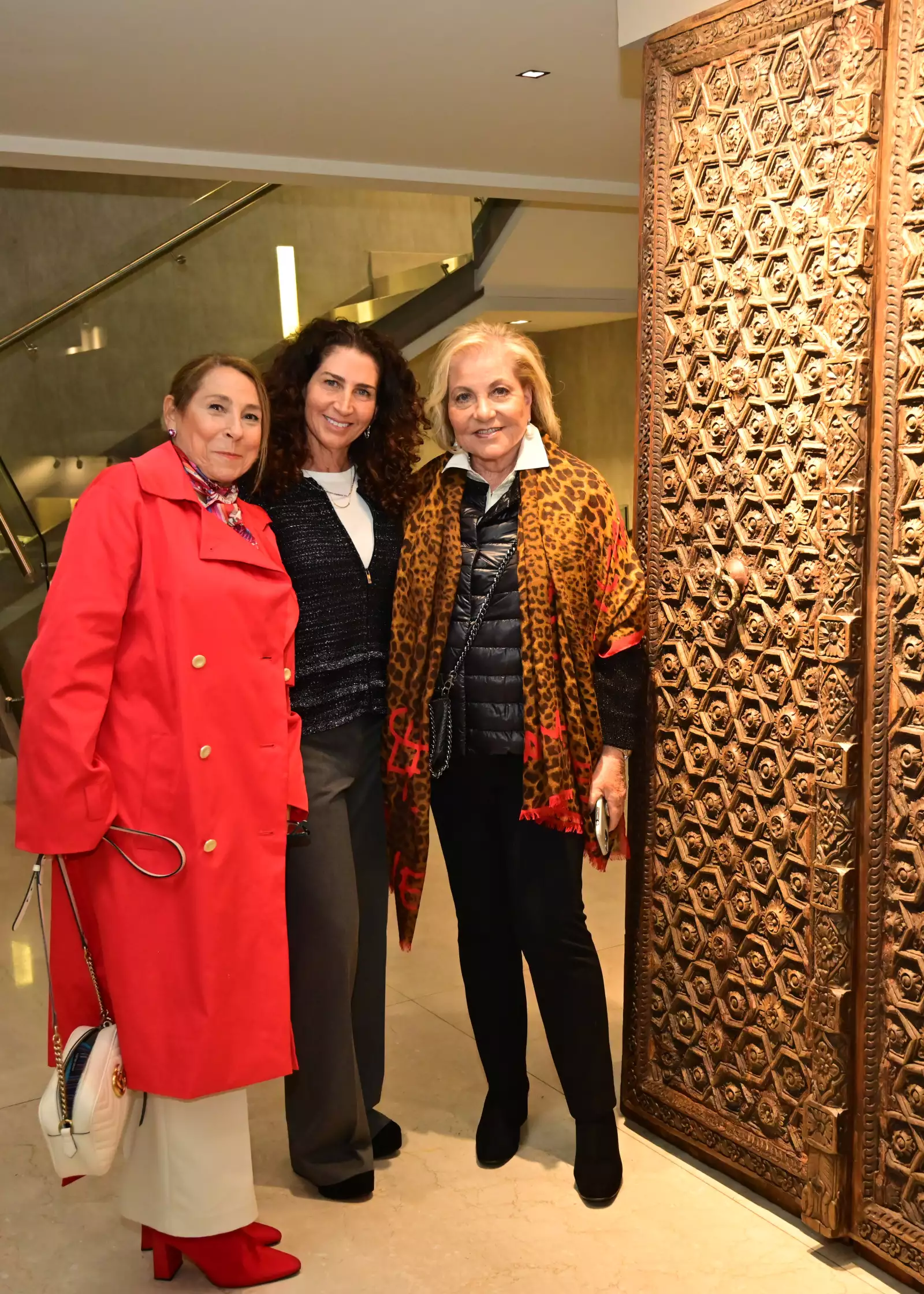 Sandra Lijtszain con Laura y Linda Kichik