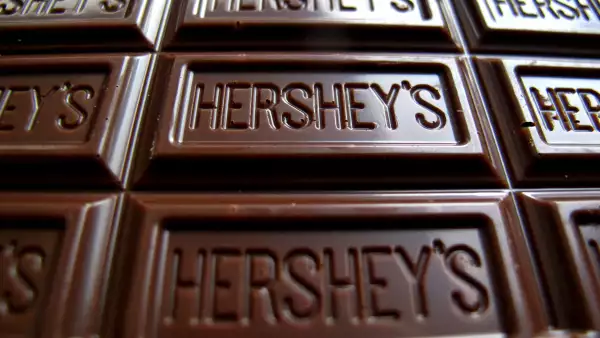 Las plantas de cacao de Hershey's resultan más productivas para los consumidores.