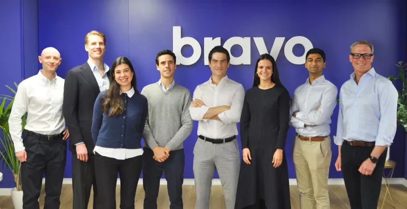 Directivos de Bravo México con directivos de Fortress.