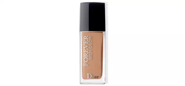 DIOR-blush-ILUMINADOR-rubor-mejillas-pomulos-intenso-look-maquillaje-tendencia.jpg
