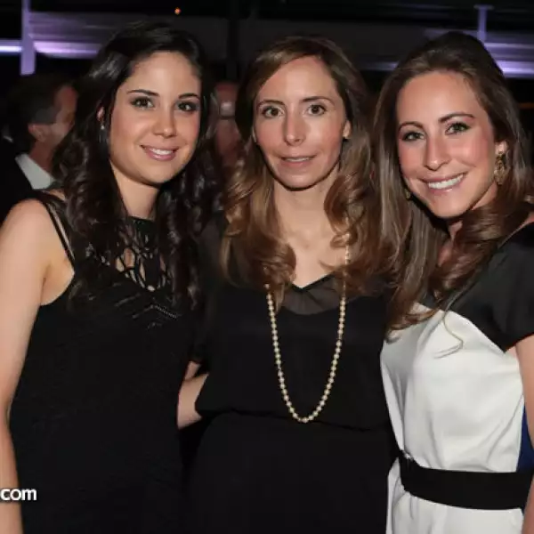 Loren Rich,Ximena Esteinou,Fernanda Borja