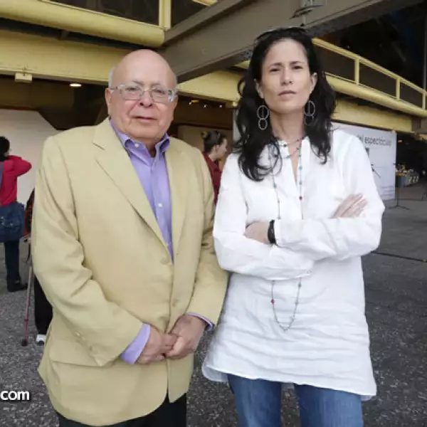 Gerardo Estrada,Constanza Bolaños