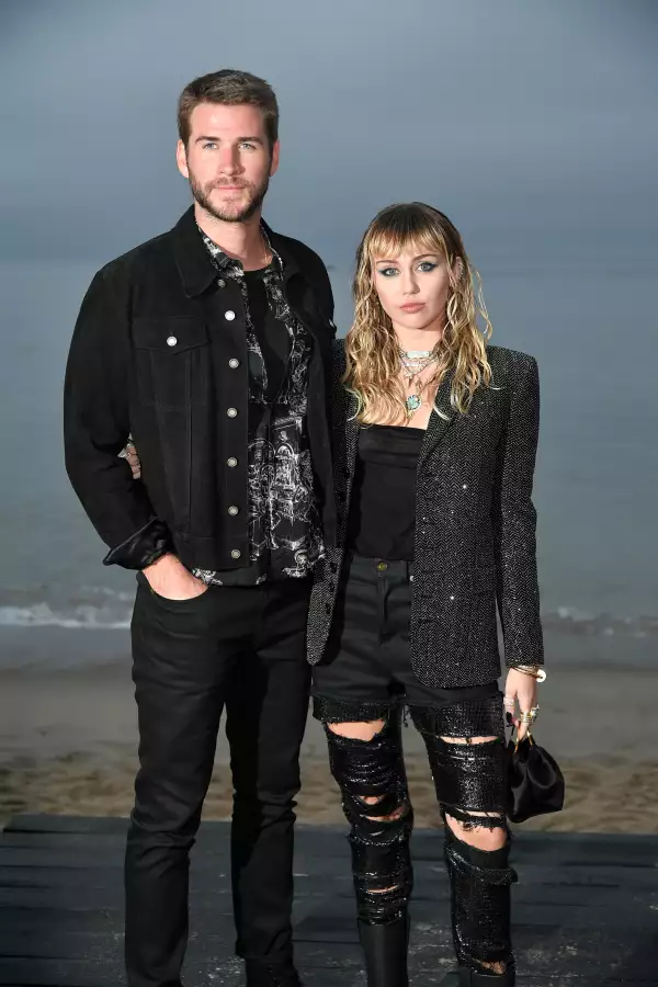 Miley-Cyrus-Liam-Hemsworth