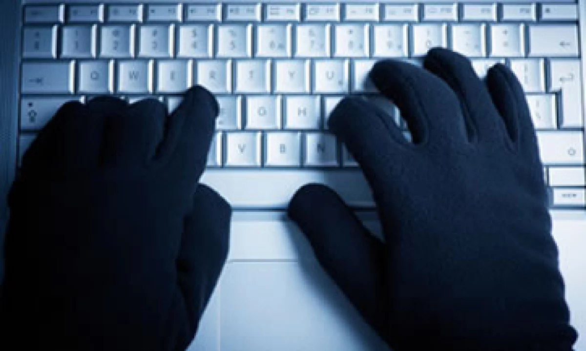 Con los datos básicos como nombre, nacimiento y números de tarjeta se pueden abrir cuentas a tu nombre. (Foto: Getty Images)