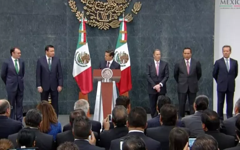 José Antonio Meade rindió protesta como secretario de Hacienda y Crédito Público, y Luis Enrique Miranda Nava hizo lo mismo al quedar al frente de la Secretaría de Desarrollo Social.