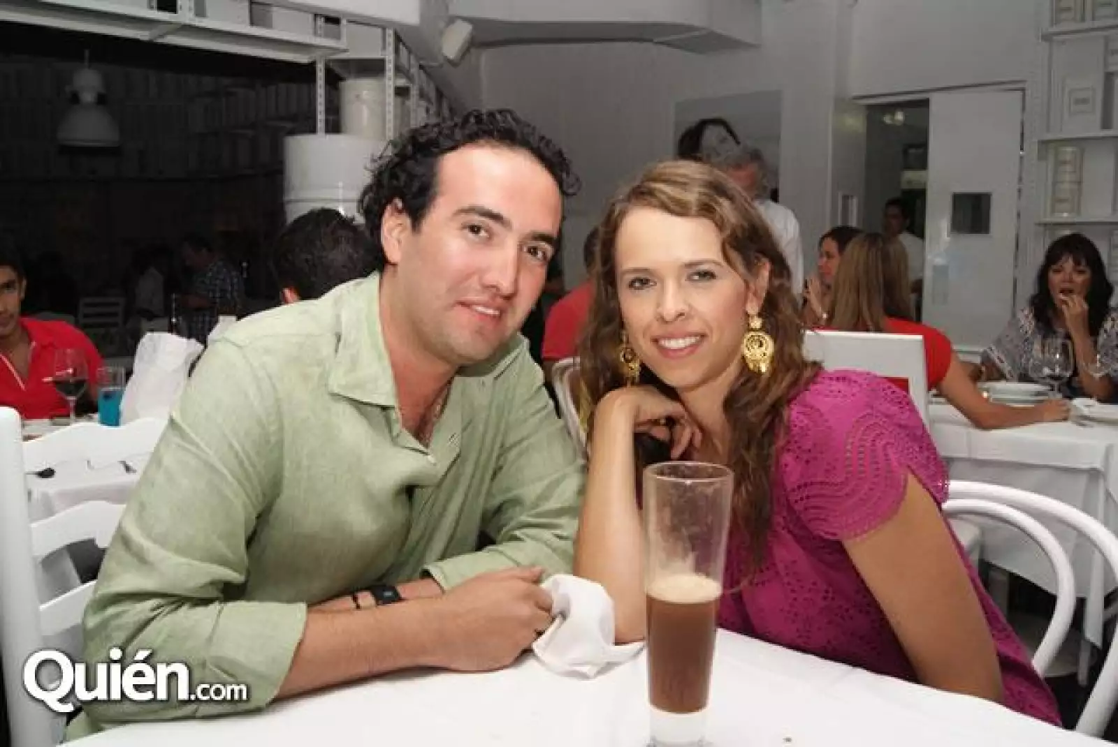 Juan González y Mónica Morales