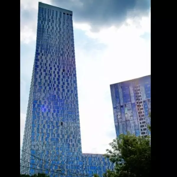 House on Mosfilmovskaya