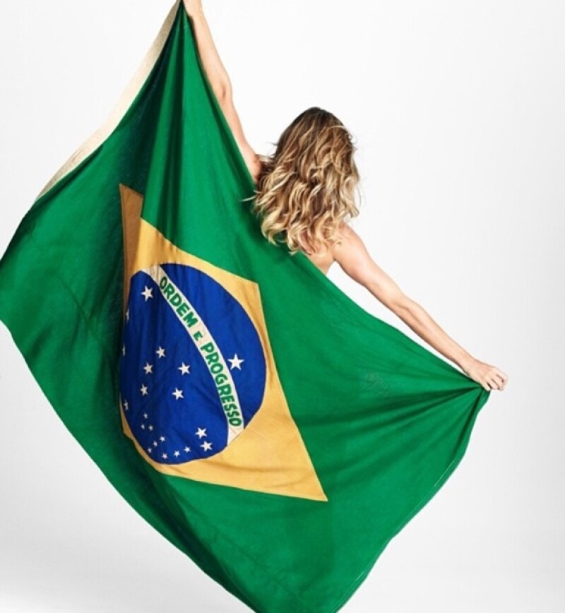 Gisele también es una de las modelos que se ha unido en apoyo a su país.